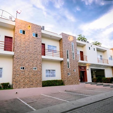 Hotel Mediterraneo Inn Santa Rosa de Lima Zewnętrze zdjęcie