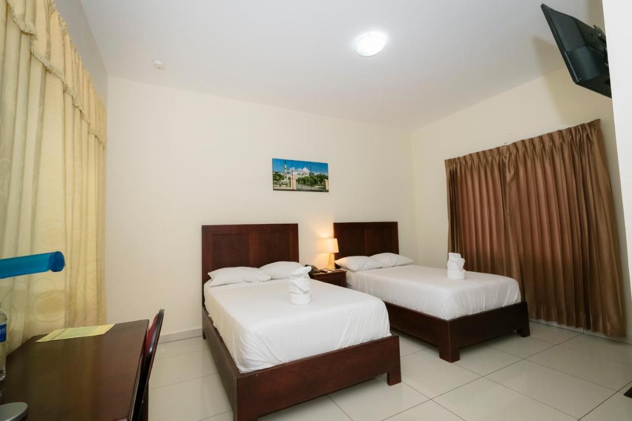 Hotel Mediterraneo Inn Santa Rosa de Lima Zewnętrze zdjęcie