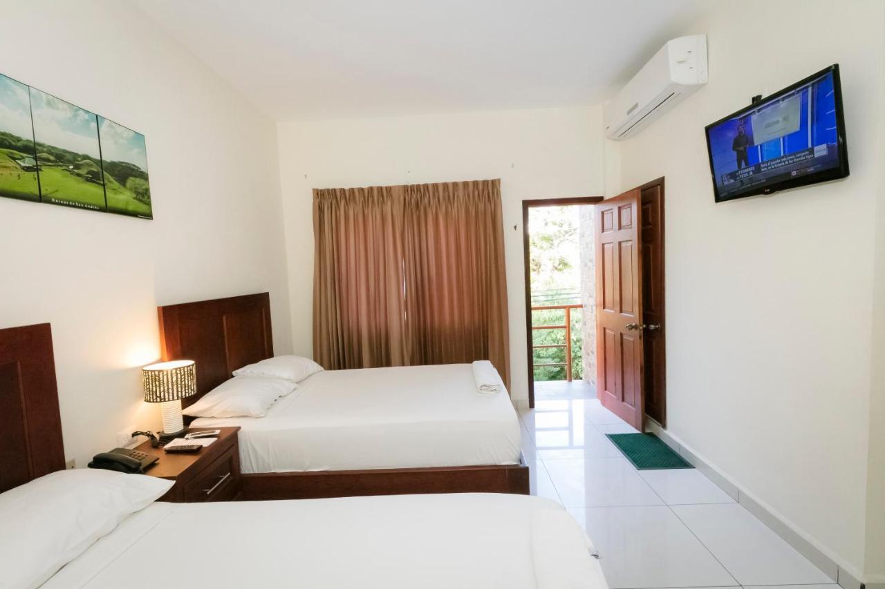Hotel Mediterraneo Inn Santa Rosa de Lima Zewnętrze zdjęcie